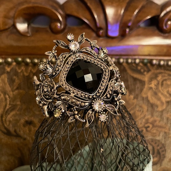 Vintage Style Black and Silver Cuff Bracelet - Picture 1 of 2